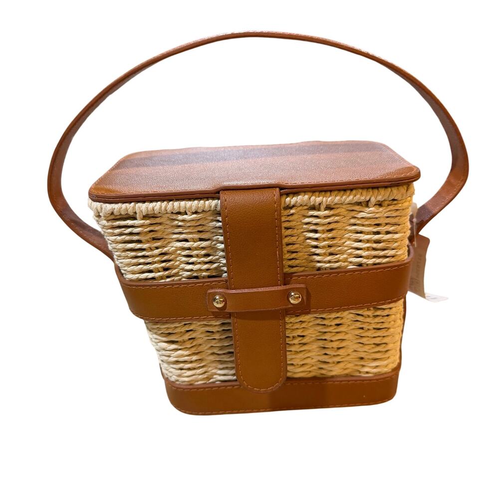 Tommy Bahama raffia and leather basket purse